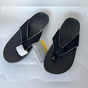 Men’s Move Go Sandals. Size 8.5, Color Black